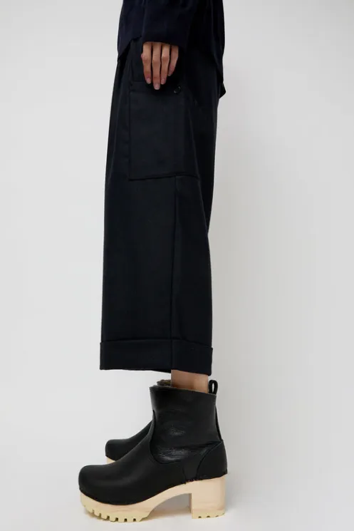 No.6 Store Collections | Clog Boots | 5" Pull on Shearling Clog Boot on Mid Tread in Ink Aviator on White Base